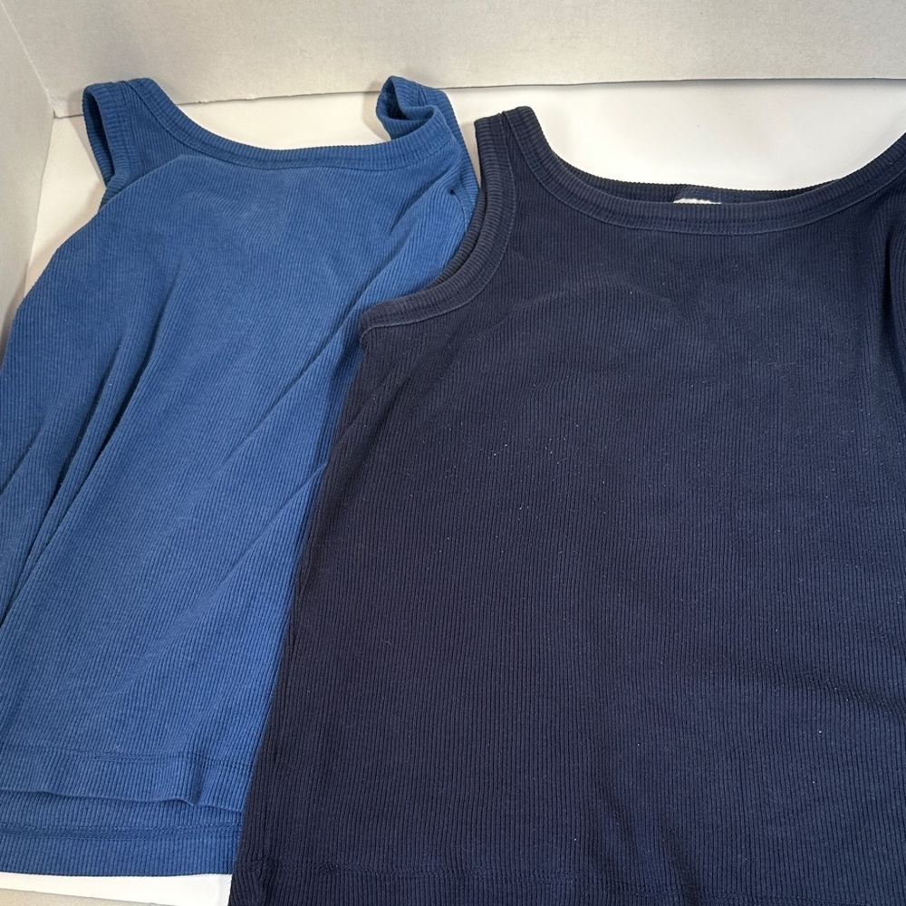 2 piece bundle fiorlini international blue ribbed tank tops size large